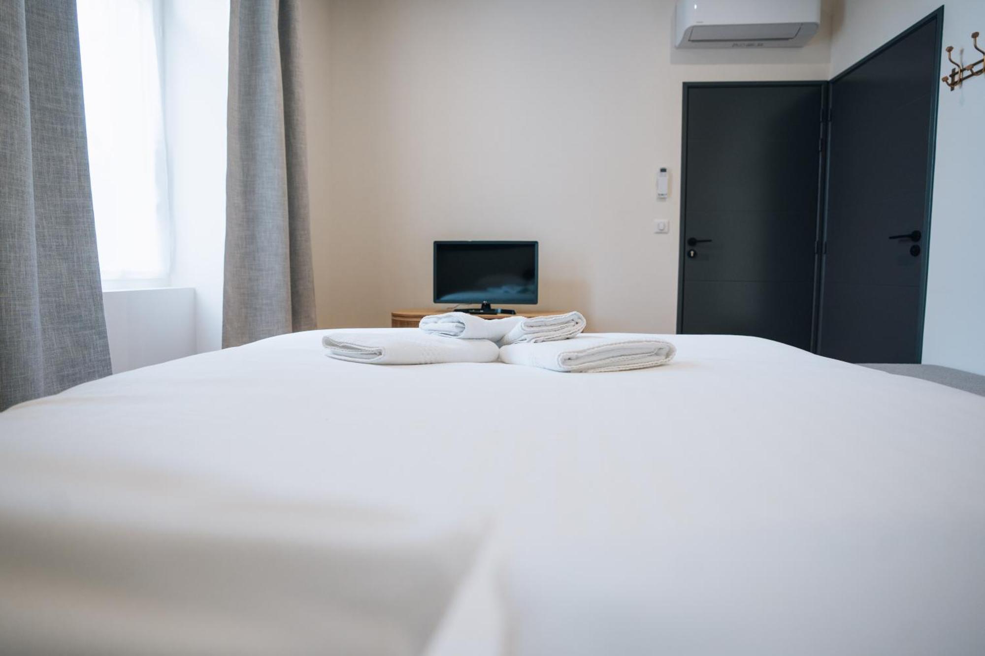 La Marjolaine - Demeure D'Hotes - Service Para-Hoteiier - Premium Chateauroux Ngoại thất bức ảnh